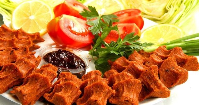 Etsiz Çiğ Köfte Tarifi Nasıl Yapılır Püf Noktaları